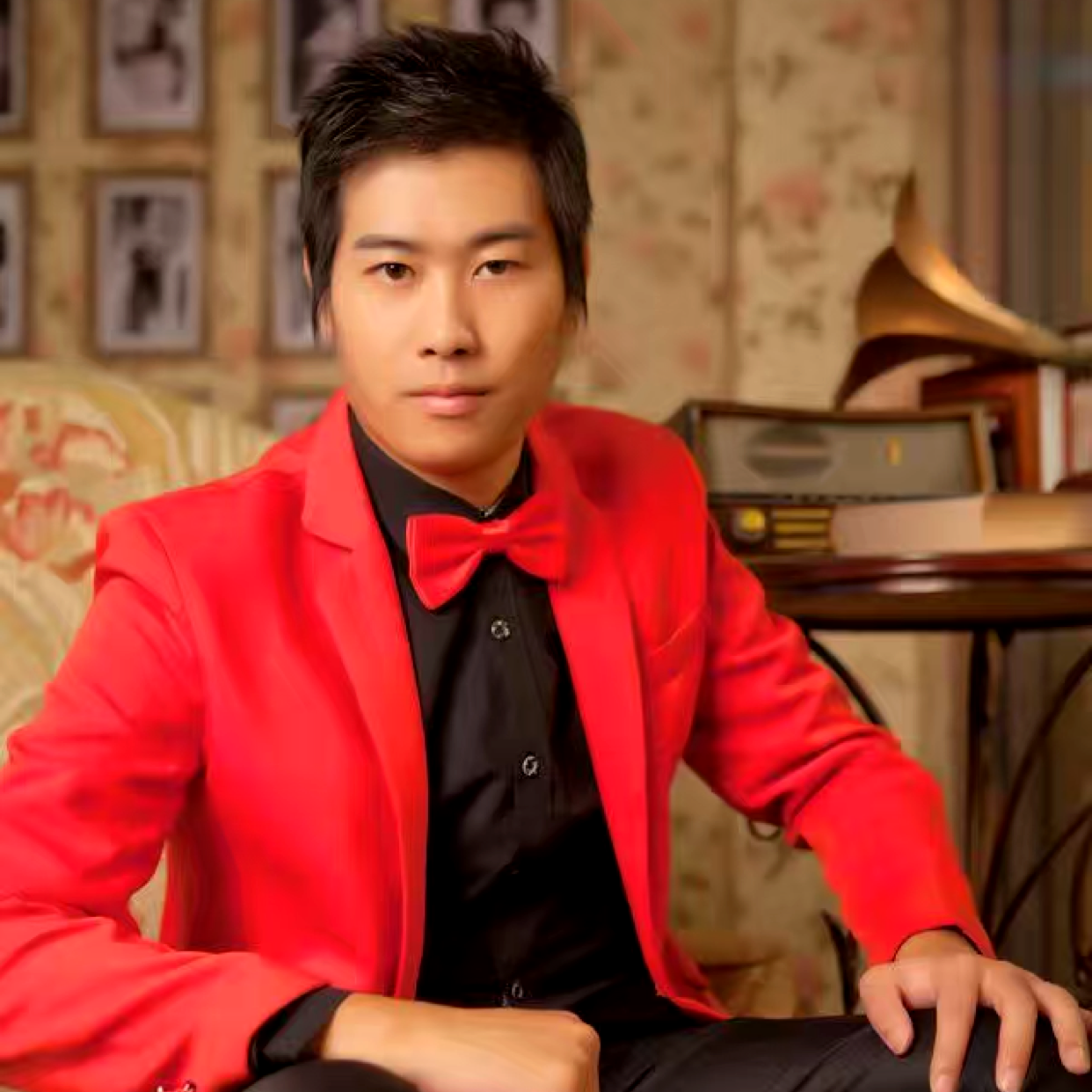 板凳超帅的照片