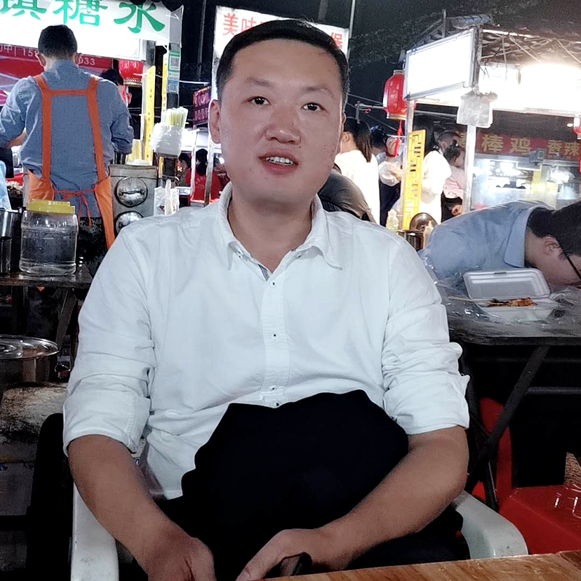 王泰然的照片