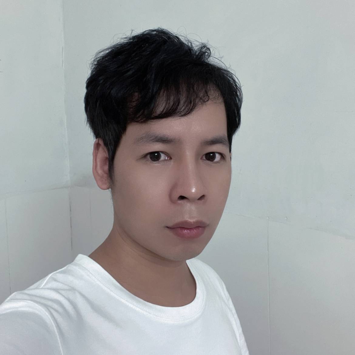 路人请平常心的照片