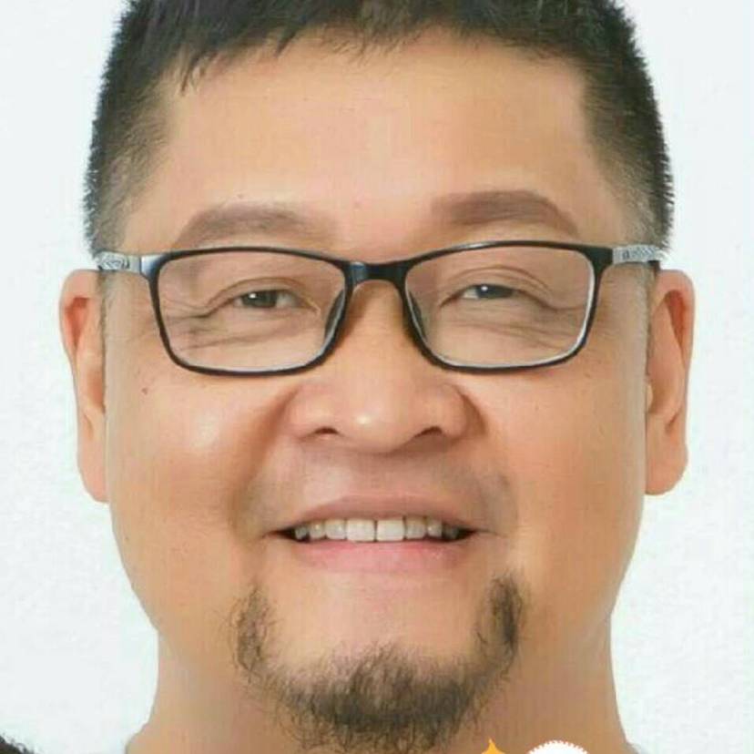 校园大叔的照片