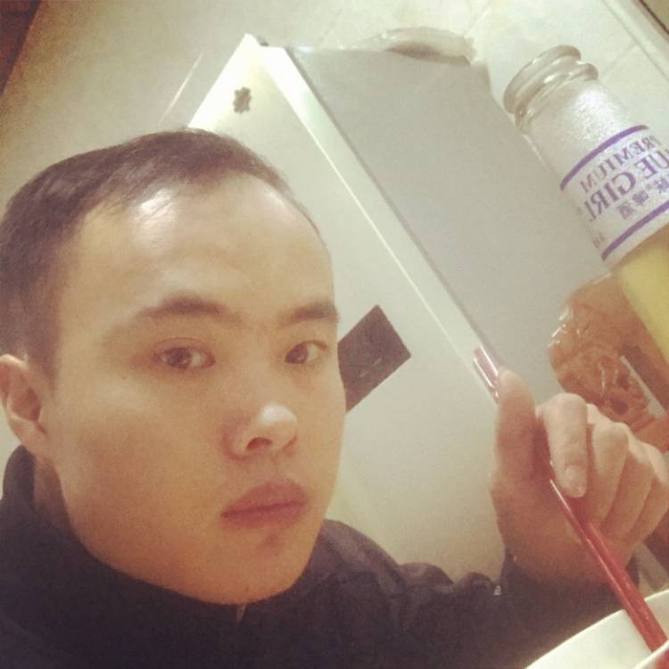 龍晨的照片