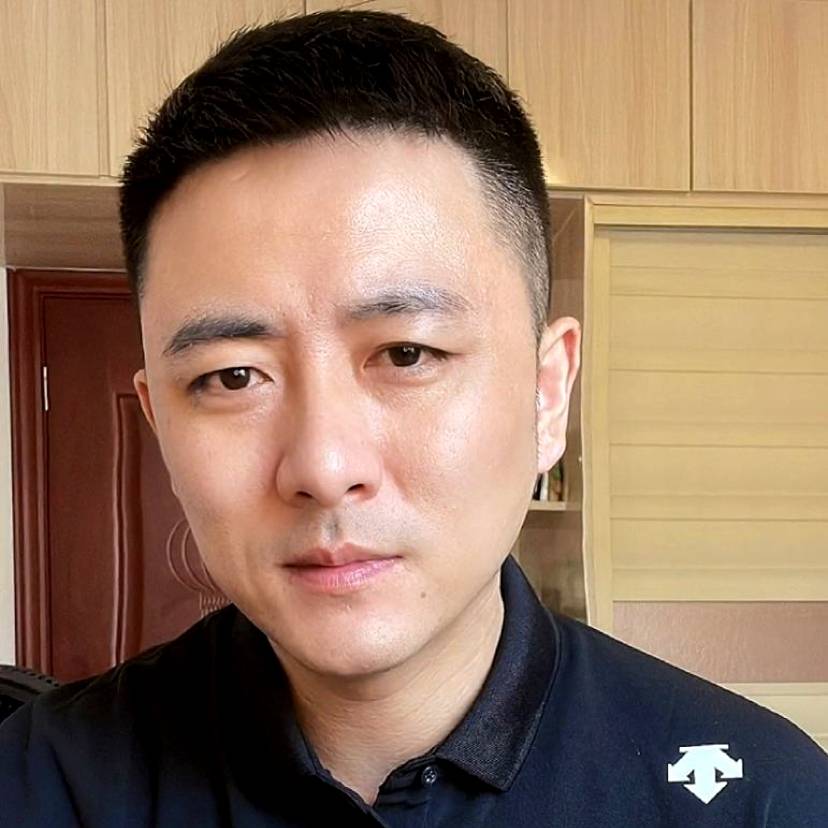 云怎挽风的照片