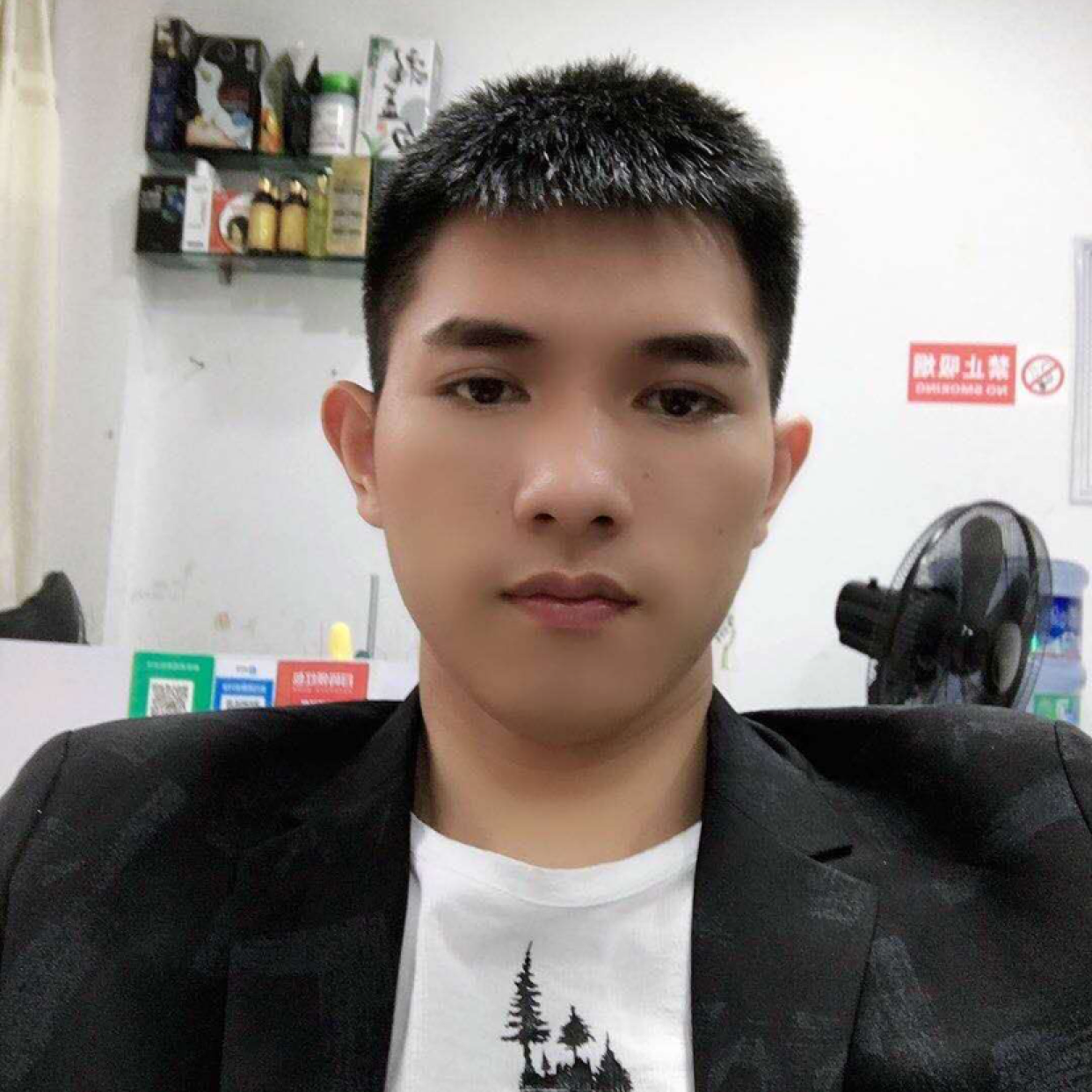 河马给温柔的照片