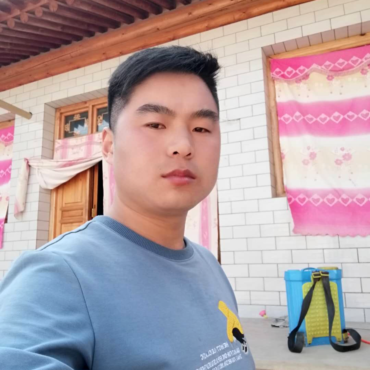 等你：！的照片