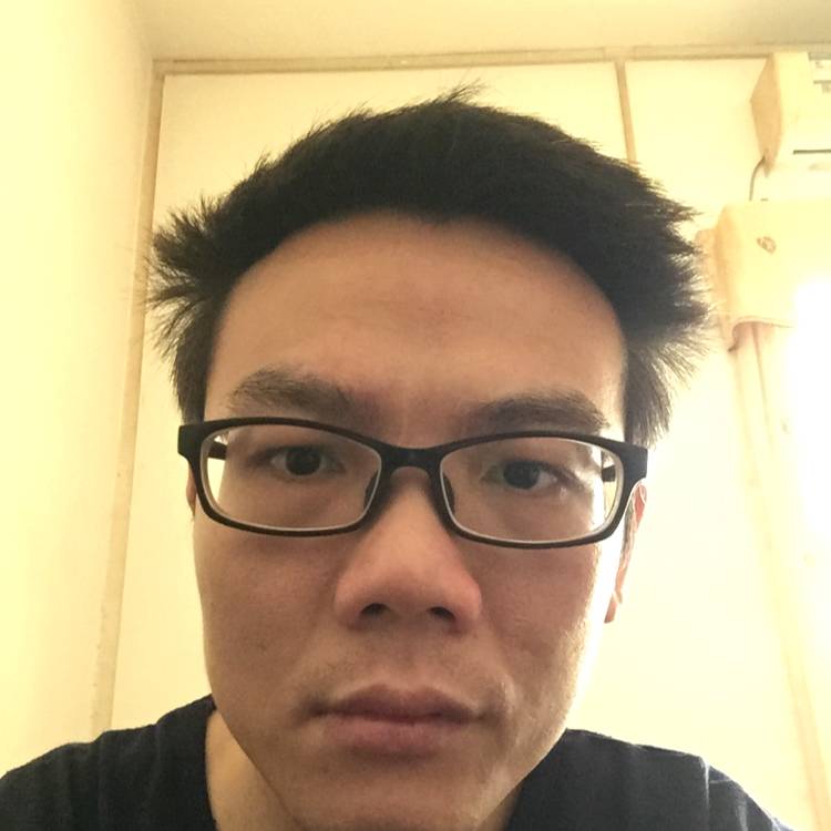 水舞月的照片