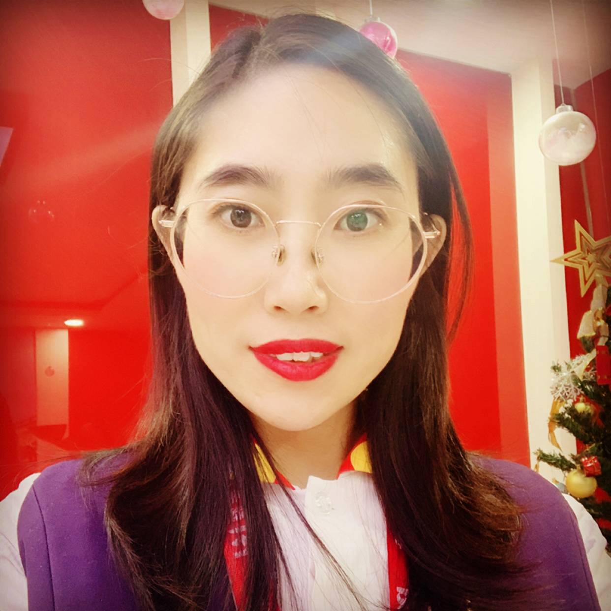 上海红娘许老师的照片