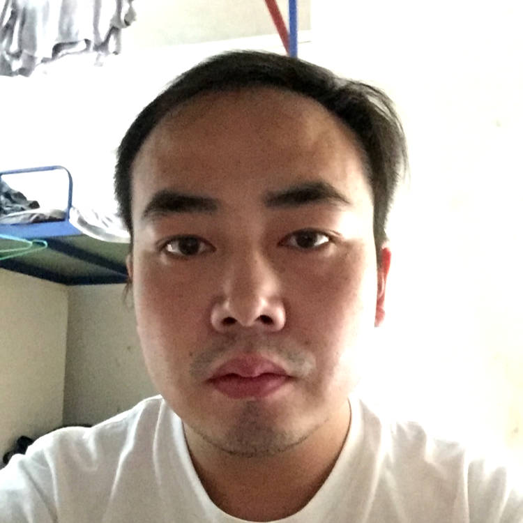 耍酷浅吻哈密瓜的照片