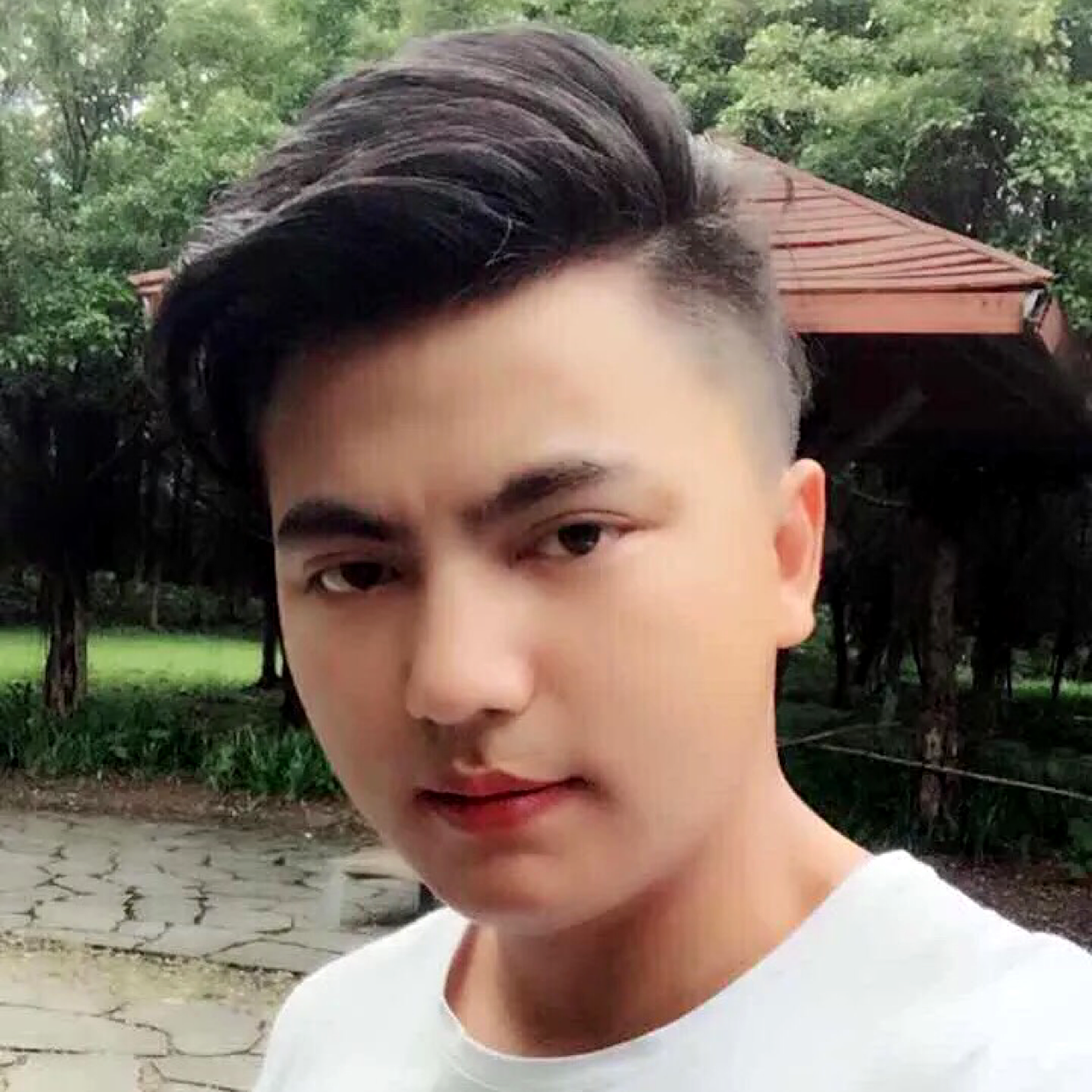 转角遇到你的样子的照片