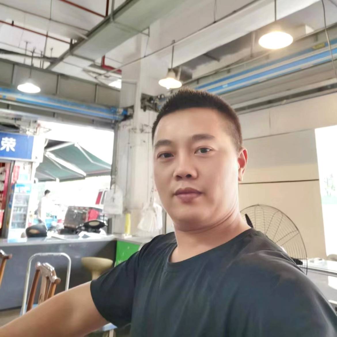 涂镜坤的照片