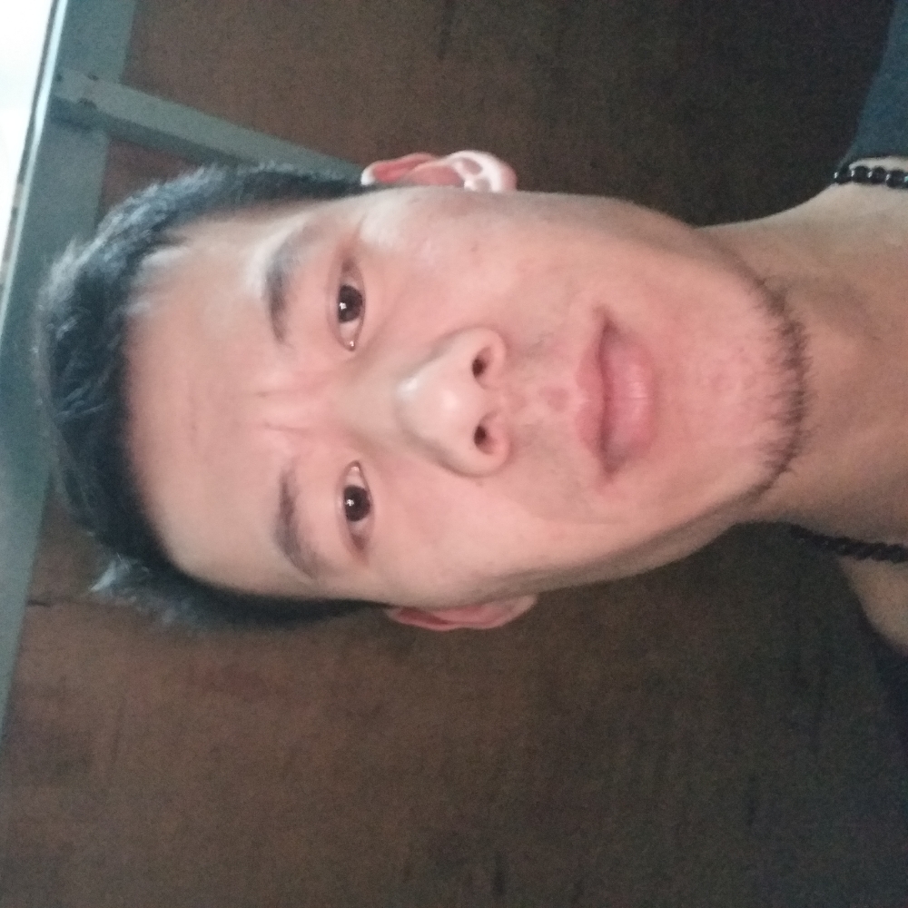 沉默笑星月的照片