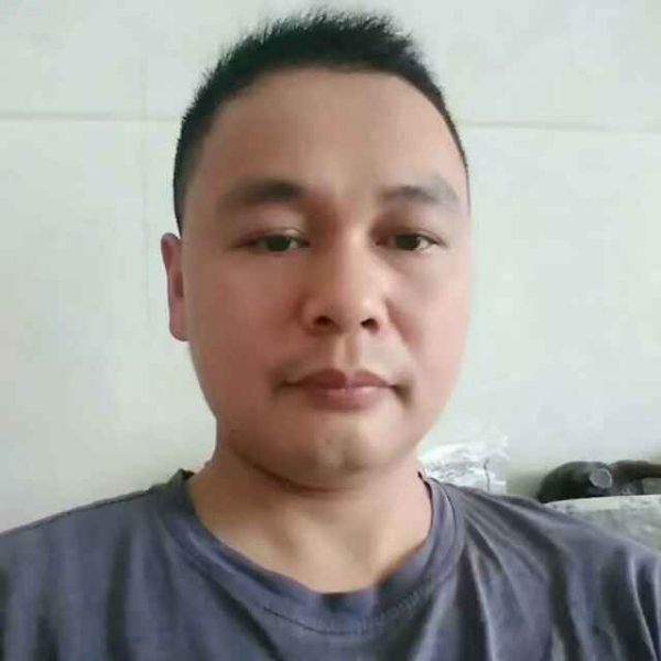 嘉弘的照片