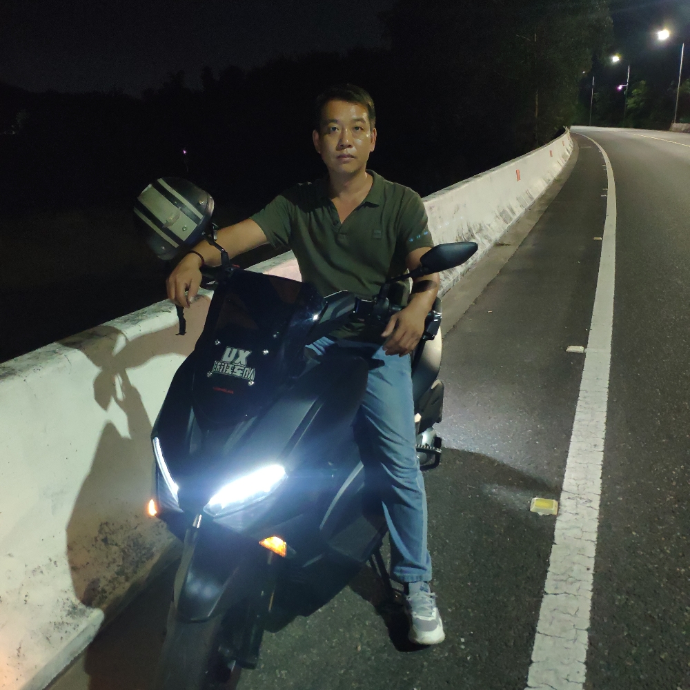 海燕热心的照片