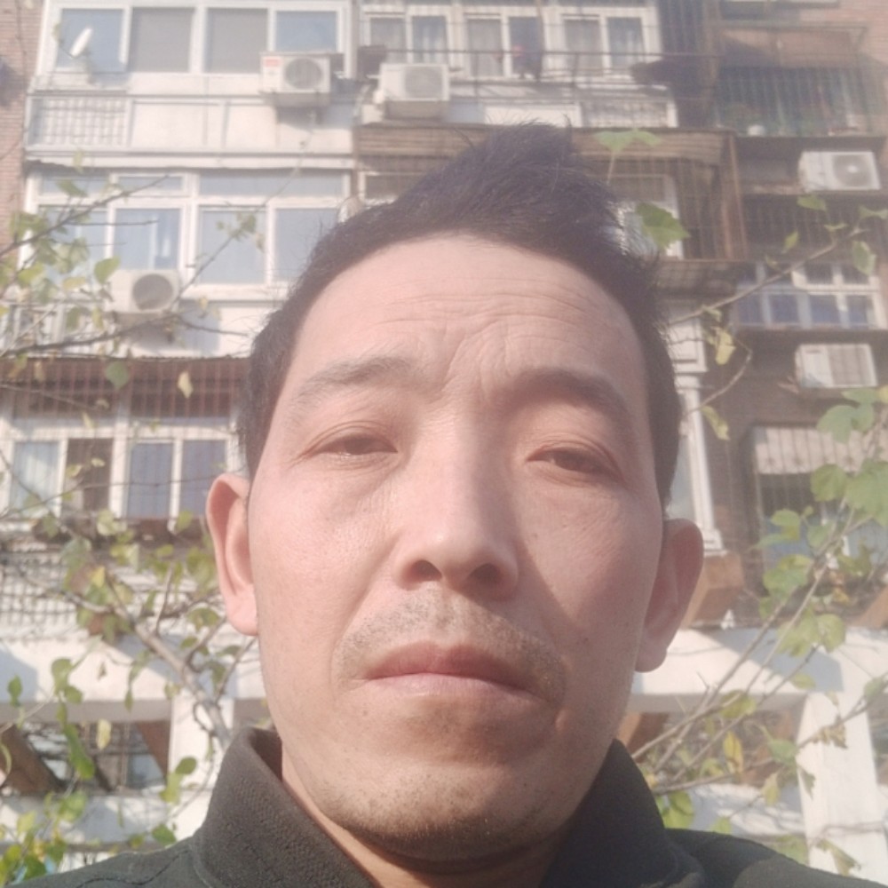正直相许蘩藜的照片