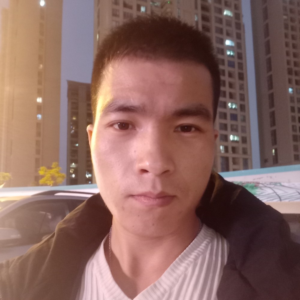 摩云殿主的照片
