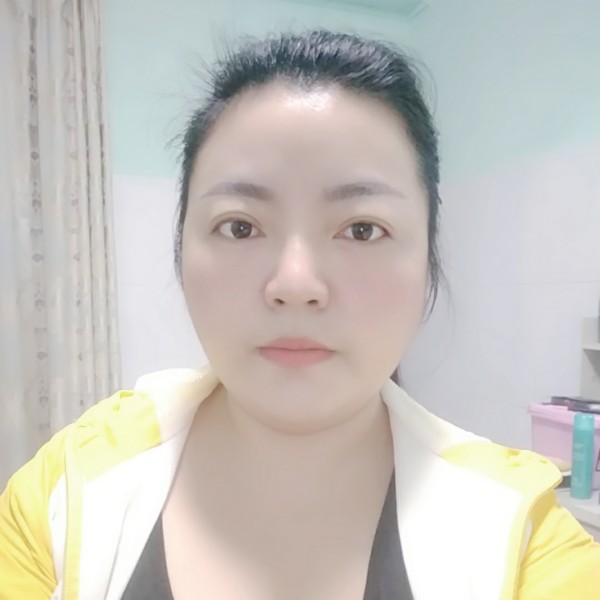 严晓丽的照片