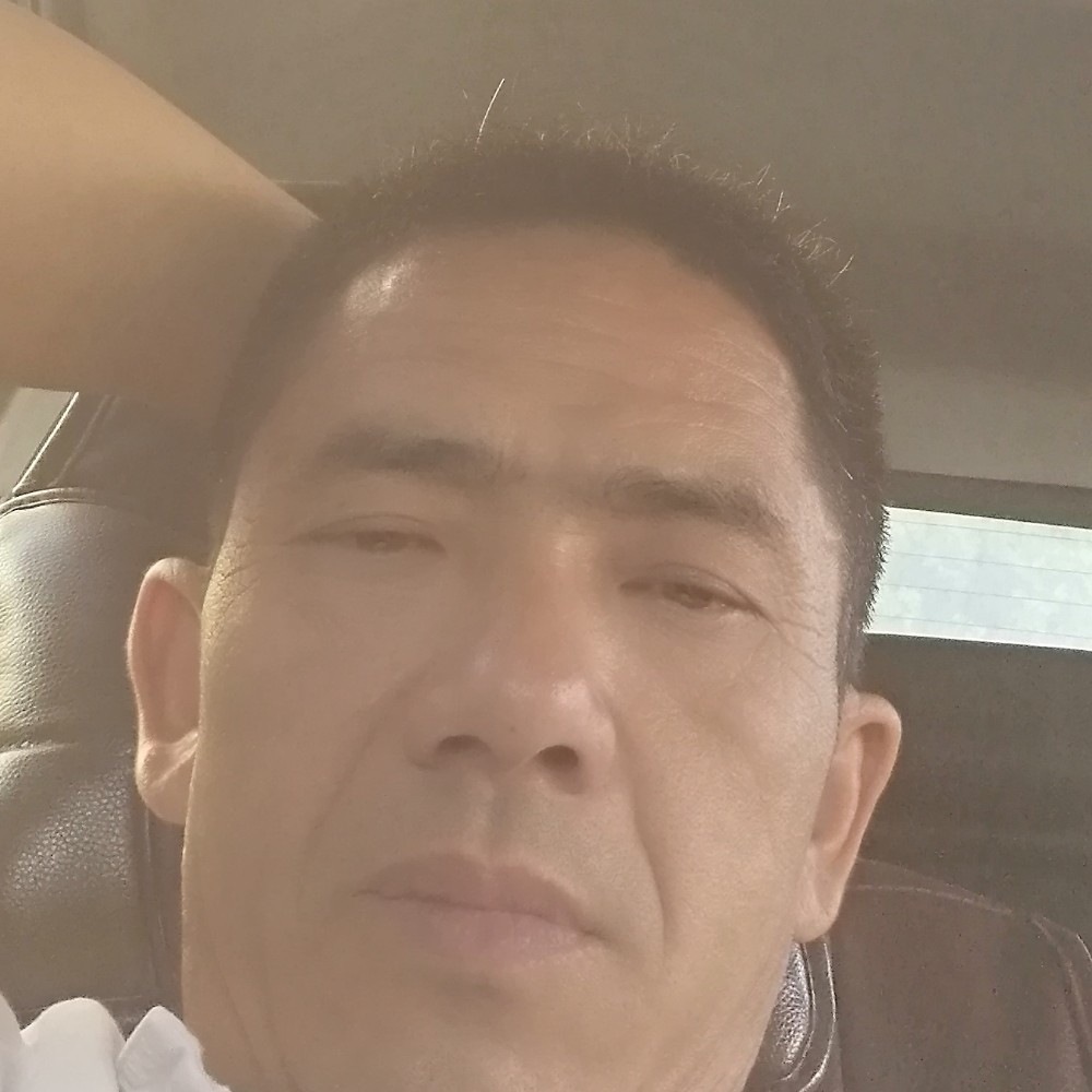 白云可靠的照片