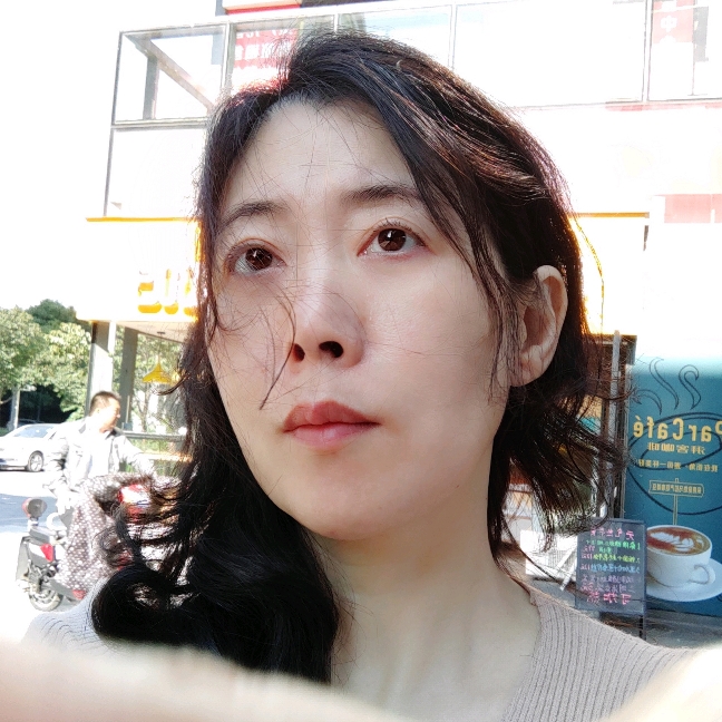 莺莺燕燕的照片