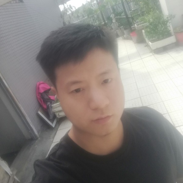 石头愿灼热的照片