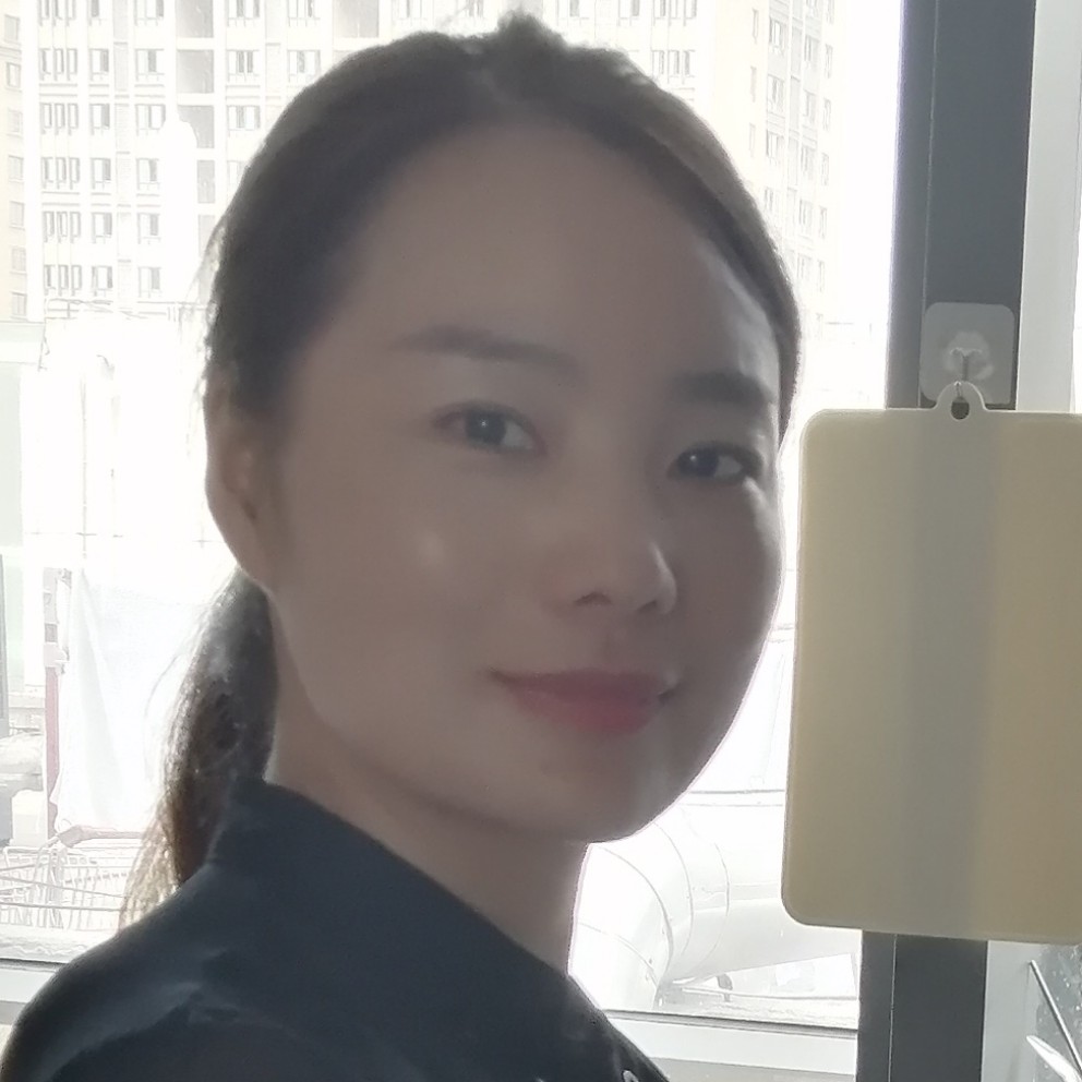青衣专注的照片
