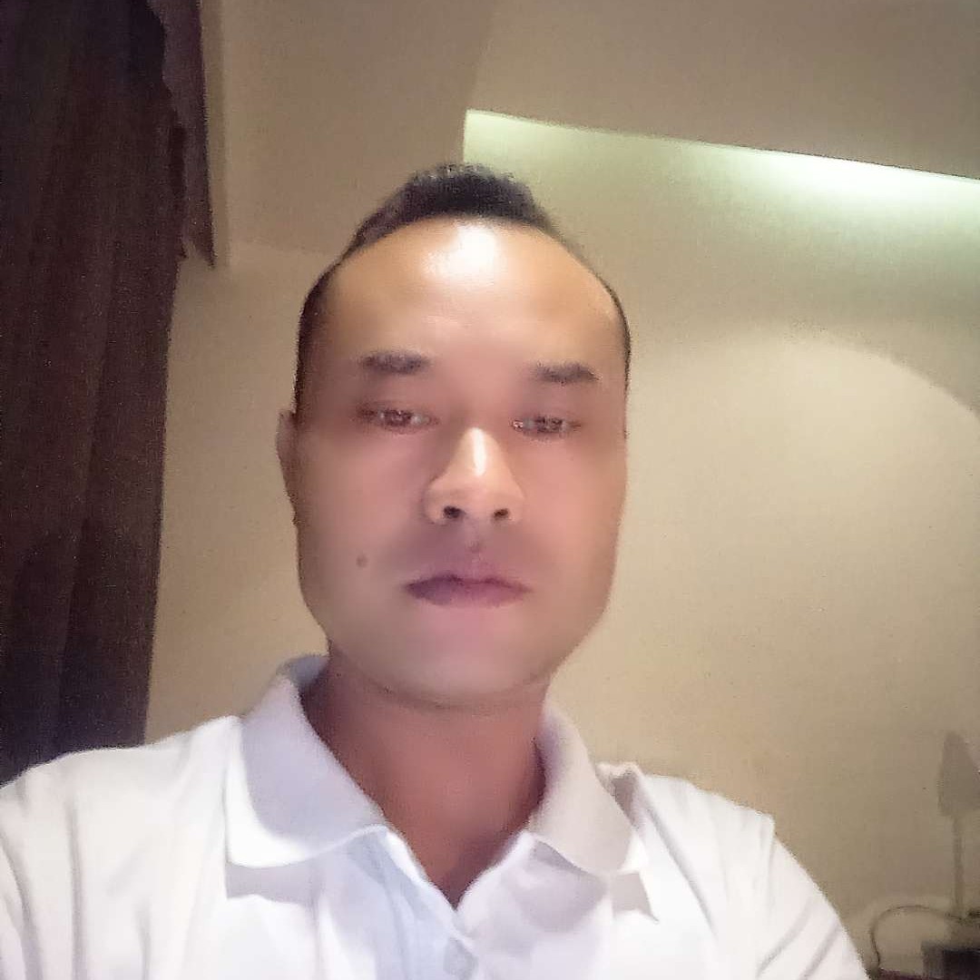 小懒猪深拥老迟到的照片