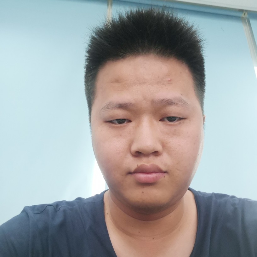 李秋庭的照片