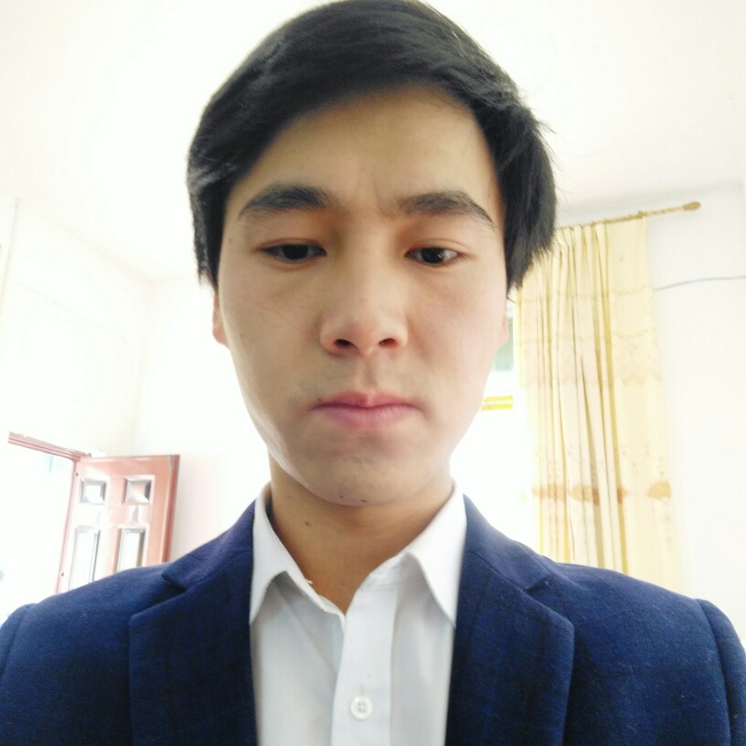 苟中柳的照片