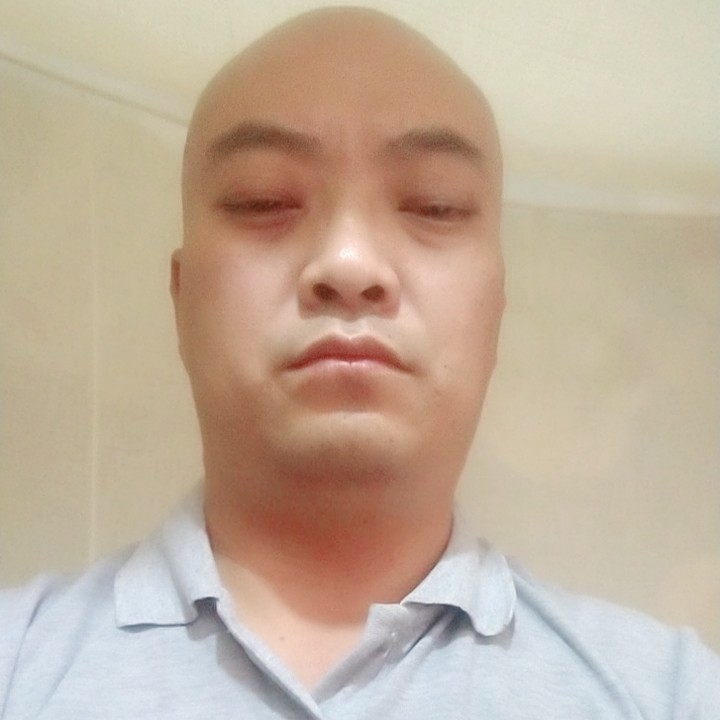 洛尘多么寂寞的照片