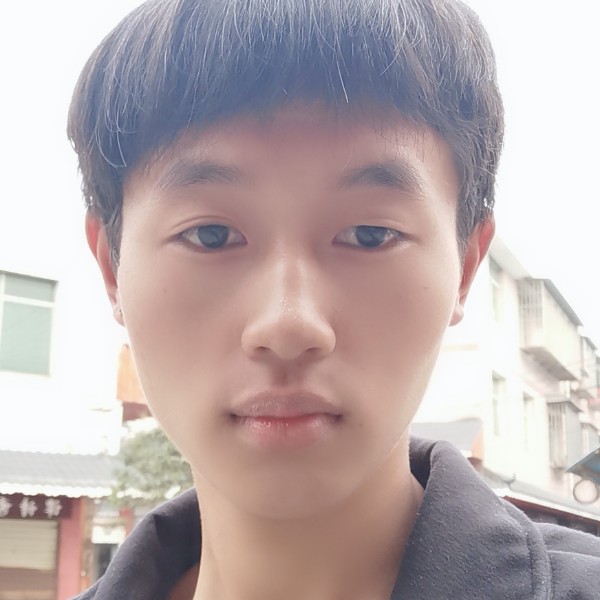 兮颜无垠的照片