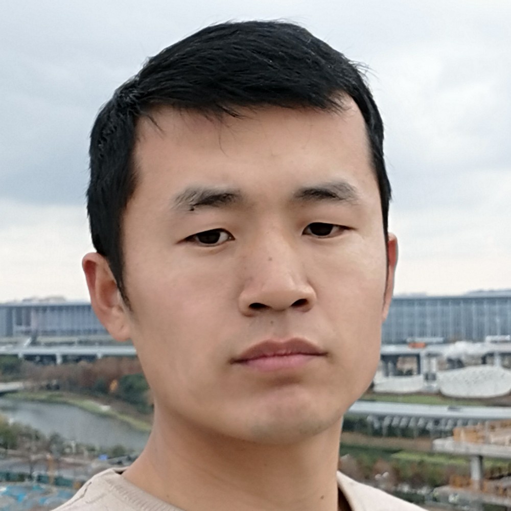 一个人在路上a的照片