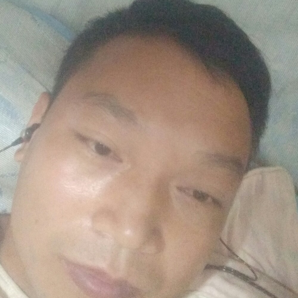 俸少的照片