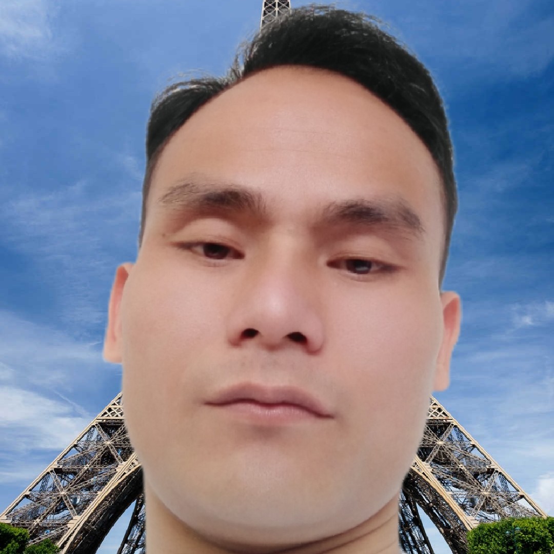 激动深拥暖光的照片