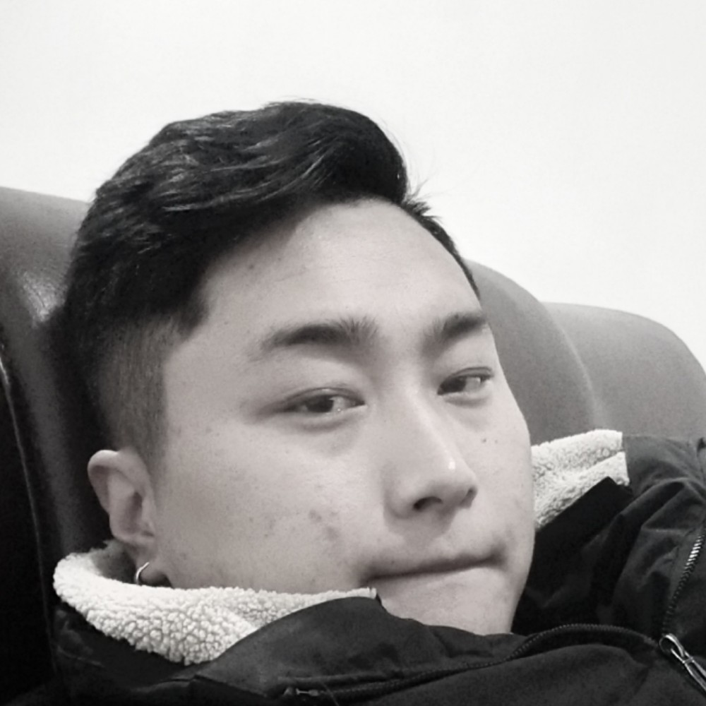 霓裳年轻的照片