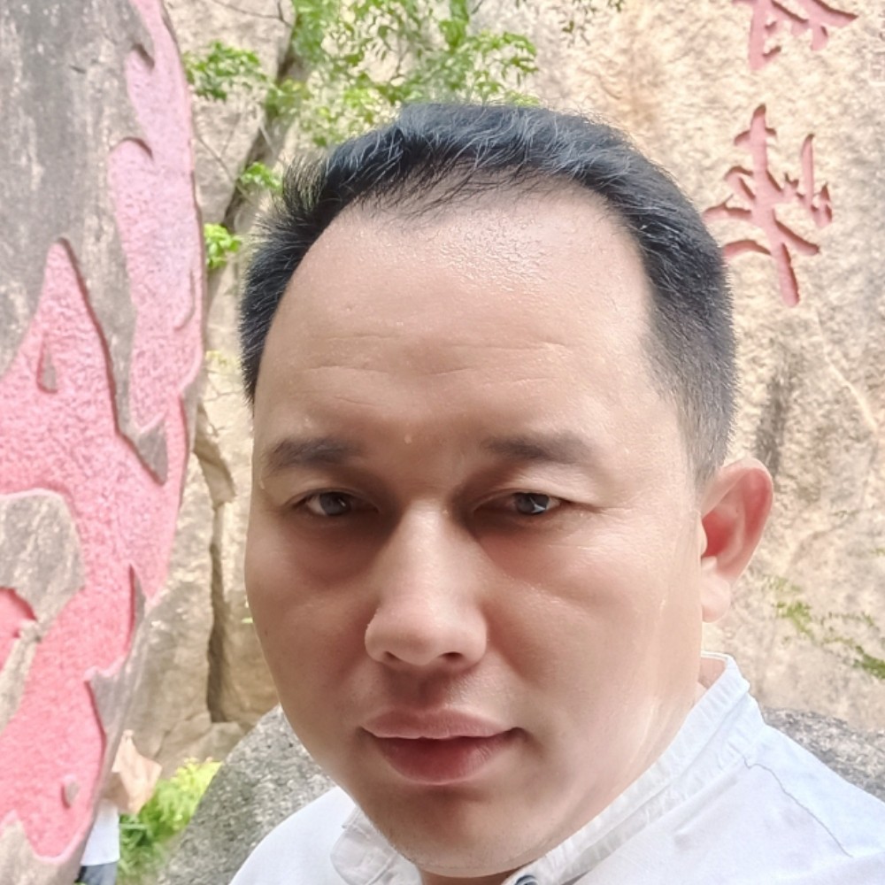 一人一车一世界☝的照片