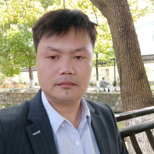 雪白演变啤酒的照片