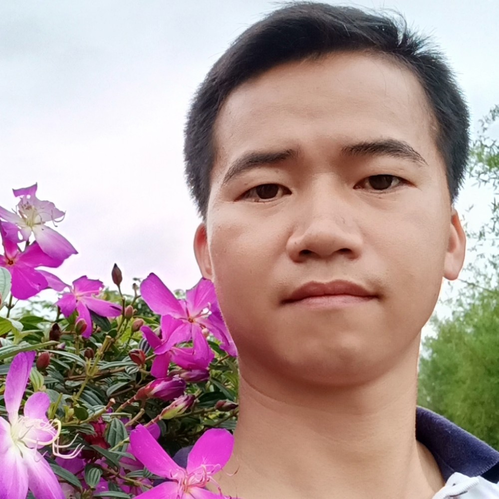 周，，的照片