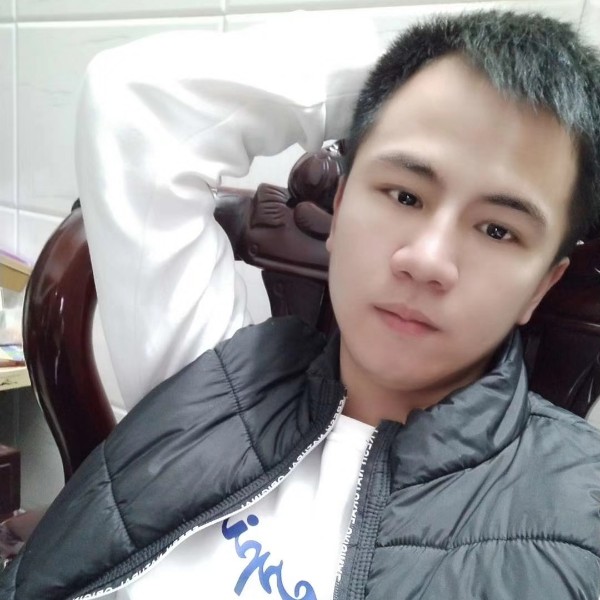 Nee、的照片