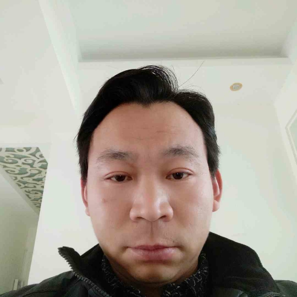 柔弱漫步音响的照片