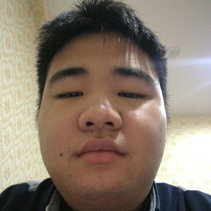 慈祥大树的照片