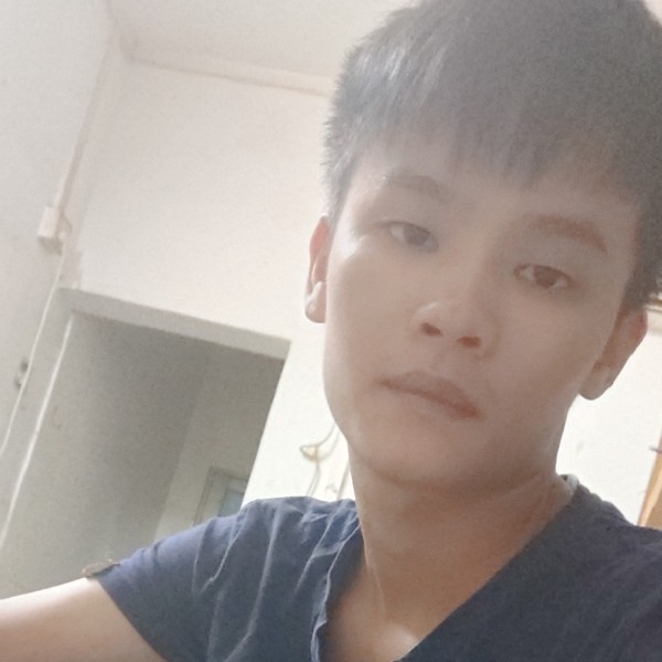 书包相许透彻的照片