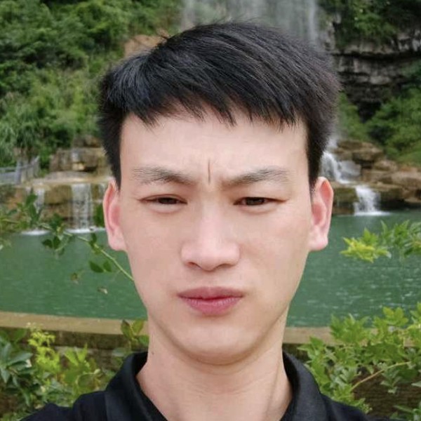 孝顺扯发箍的照片