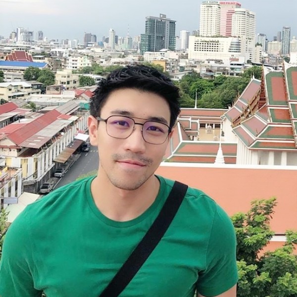 苦陛80后的照片