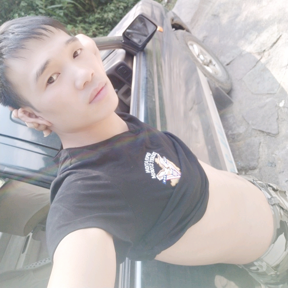 哥]卟二心的照片