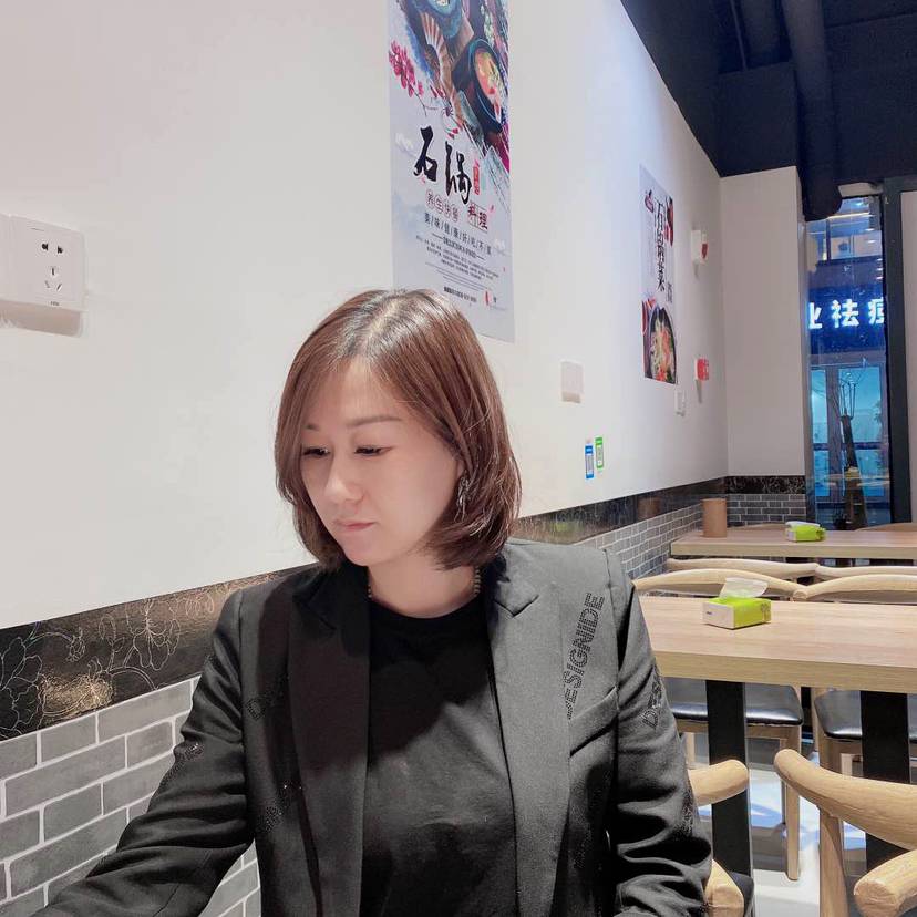 和谐深拥小甜瓜的照片