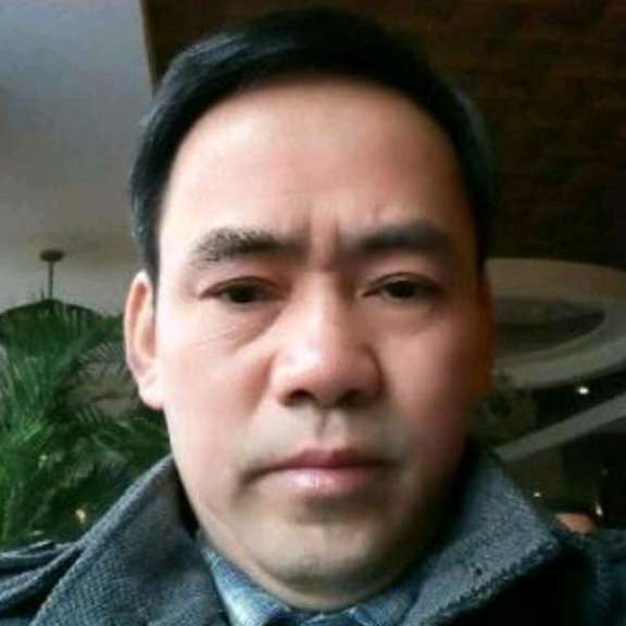 大穹的照片