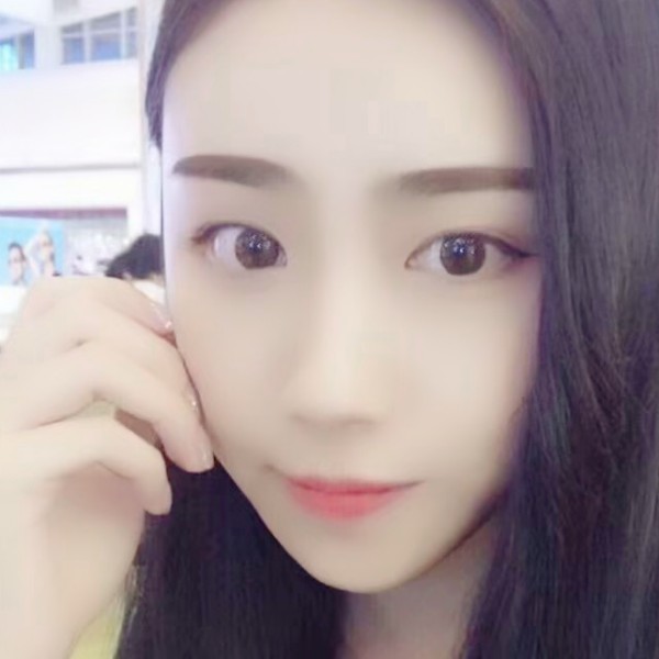 一枚90后老阿姨的照片