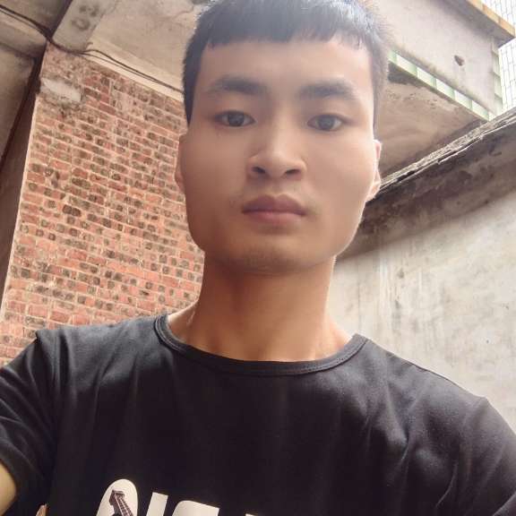 耍酷的板凳的照片