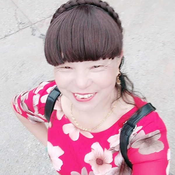 奇迹英俊的照片