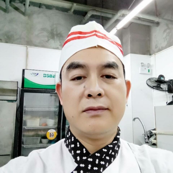 受伤伤的微罗良显的照片