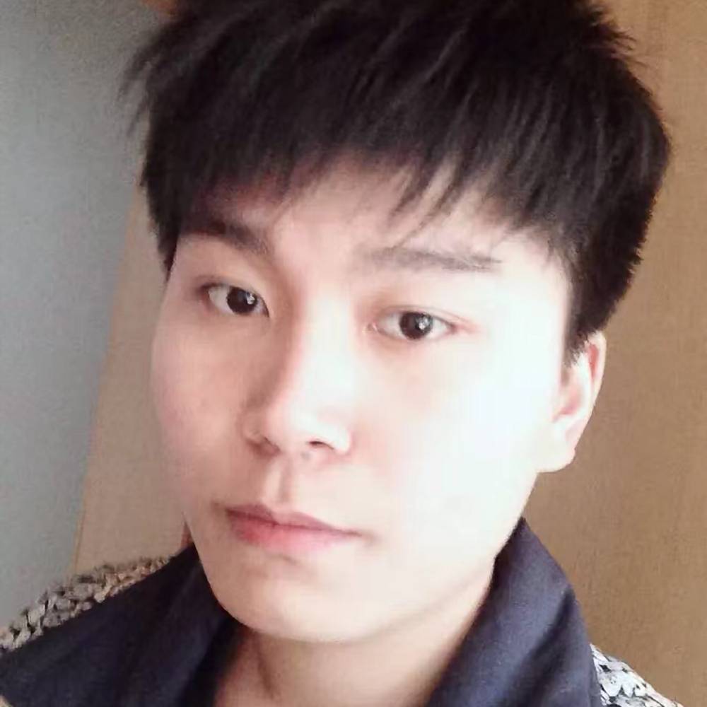 愤怒的屁屁李的照片