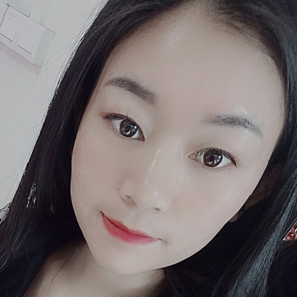 顺利改变小松鼠的照片